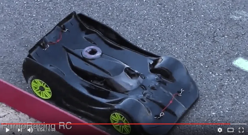 Día de pruebas 1/8 GT en el circuito de Rubí. Buen pique!