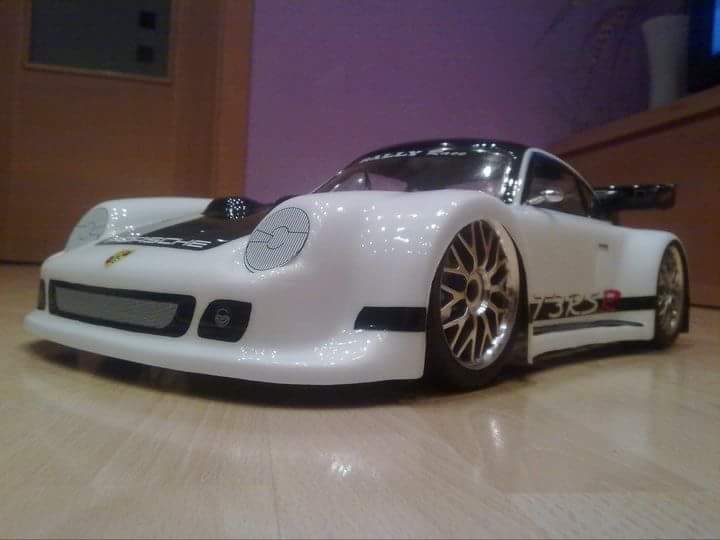 Porsche 911 Carrera 1/8 GT !