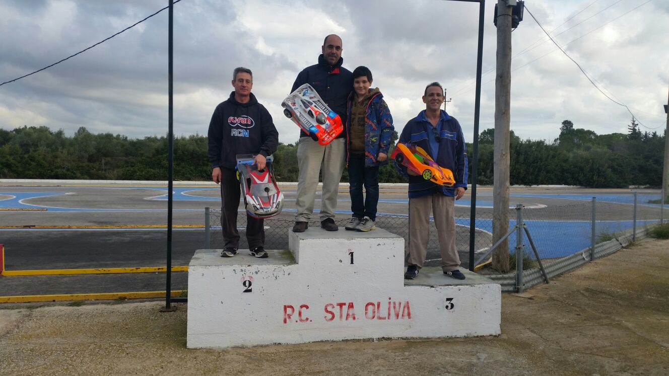 Social 1/8 GT Santa Oliva.  Carrera cierre del 2016!