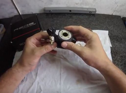 Revisión, Mantenimiento y Limpieza de Motores Nitro.