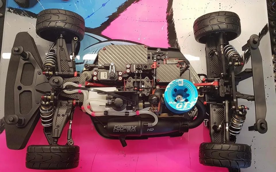 Sworkz S35-GT. El coche de Jorge Revert al desnudo! Under the Hood!